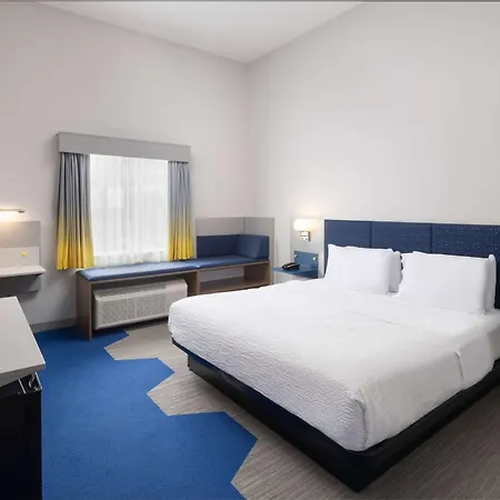 Microtel Inn & Suites By Wyndham Macedon Exterior photo