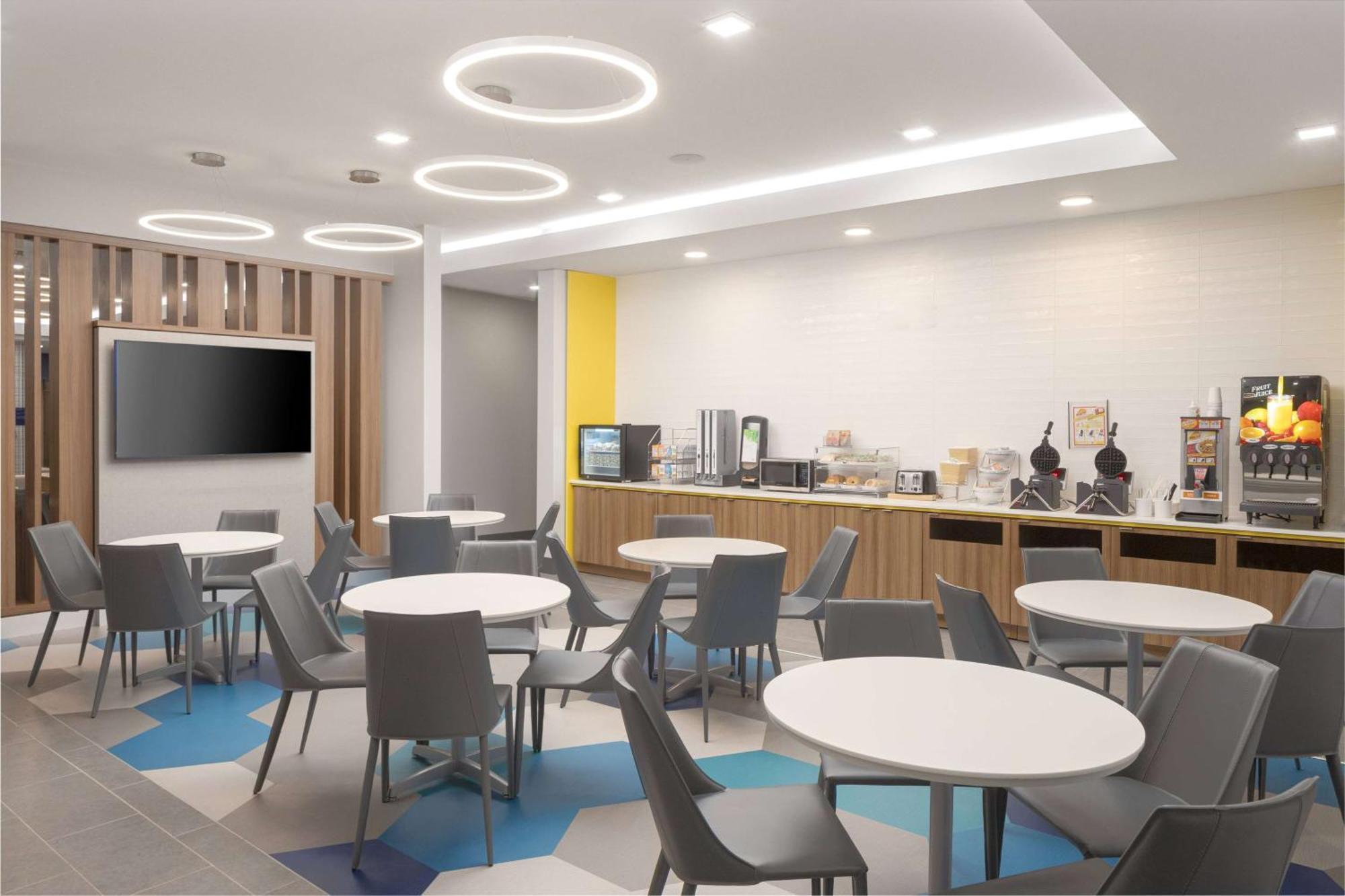 Microtel & By Wyndham