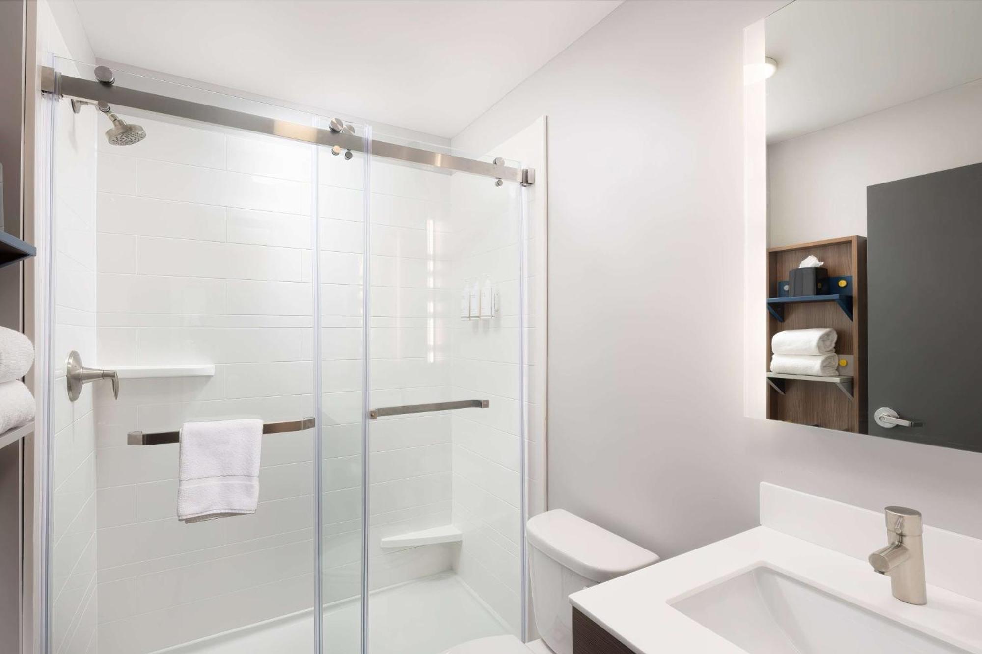 Microtel & By Wyndham Hotel *